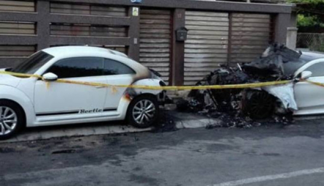 Mercedes  de peste 120.000 euro, incendiat  la Constanța, după o reglare de conturi - mercedes-1498394321.jpg