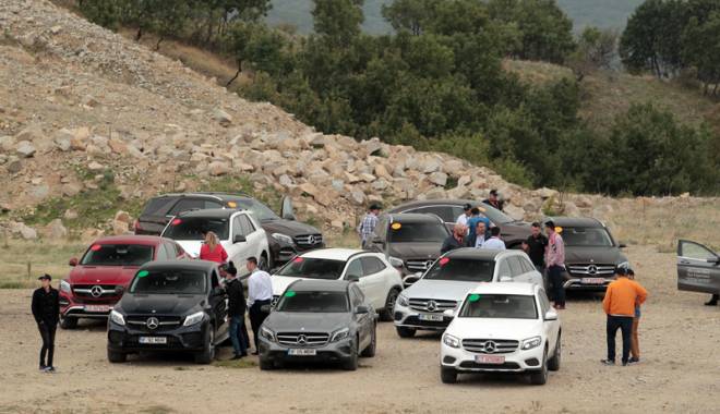 Noile SUV-uri de la Mercedes-Benz, aventură off road în Dobrogea - mercedes2-1444840688.jpg