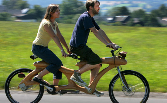 Mersul pe bicicletă îi poate lăsa infertili pe bărbați - mersulpebicicleta-1319463326.jpg