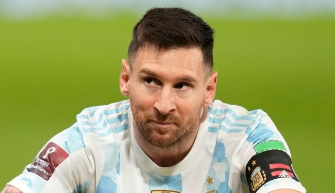 Messi a dormit cu cupa mondială în braţe. 200.000 de aprecieri într-o jumătate de oră - messi-1671545602.jpg