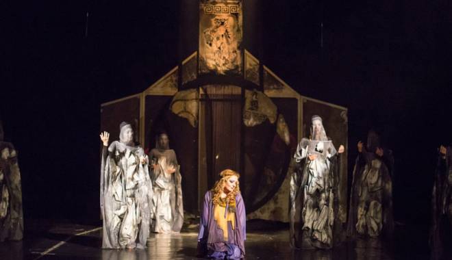 Teatrul de stat deschie stagiunea 2015-2016  cu 