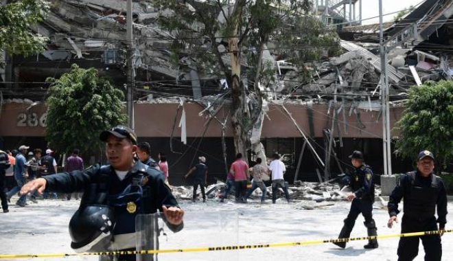 IMAGINI DRAMATICE! Cutremur puternic în Mexic: Sunt peste 200 de morți. Ce spune MAE - mexicocityearthquake2-1505888754.jpg