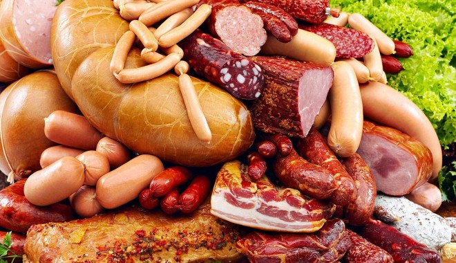 Consumatori, atenție! DEȘEURI alimentare, vândute ca MEZELURI - mezeluriafumate2-1405690021.jpg