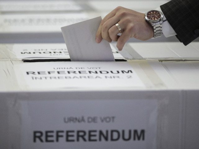 Foto - Locuitorii unei comune au decis prin referendum demiterea primarului, după un vot majoritar favorabil revocării