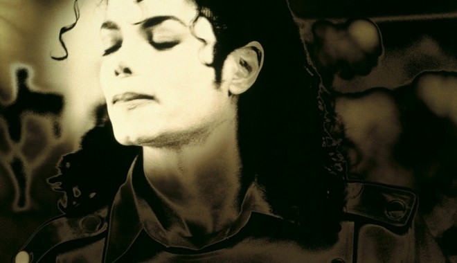 Mafia a vrut să fure cadavrul lui Michael Jackson - michaeljackson54-1362315298.jpg