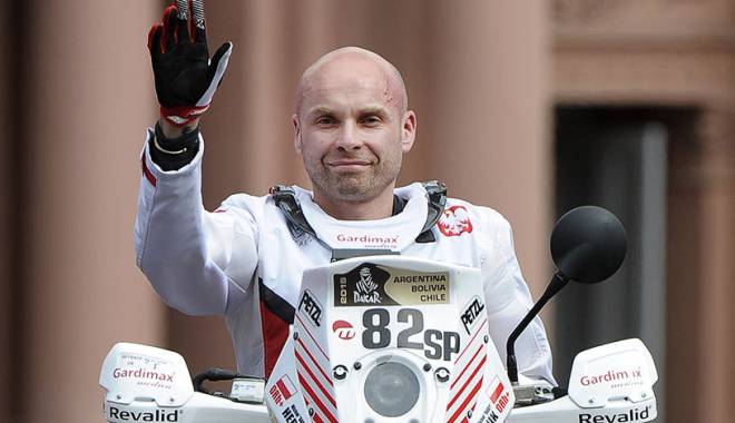 Pilotul Michal Hernik și-a pierdut viața în etapa a treia a Raliului Dakar 2015 - michalhernikafpmediafaxfotoaleja-1420701926.jpg