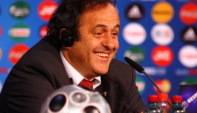 Michel Platini vrea 40 de echipe la Cupa Mondială - michelplatini-1382982023.jpg