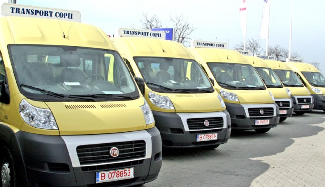 Noi microbuze școlare pentru elevii constănțeni din mediul rural - microbuze-1411079511.jpg