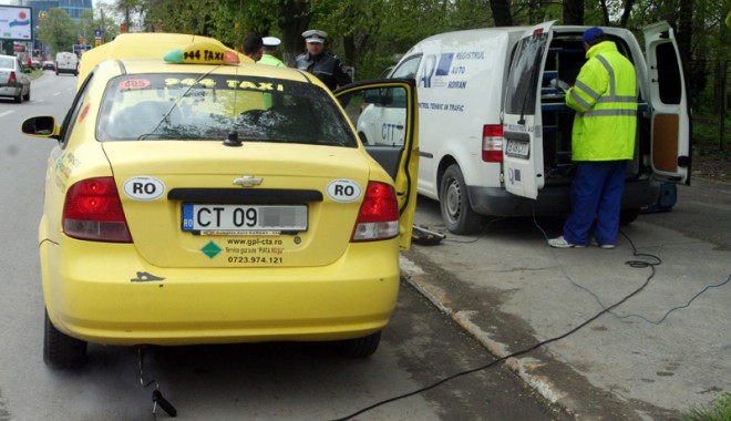 Pericol public pe patru roți - microbuzelacontrol2-1343229193.jpg