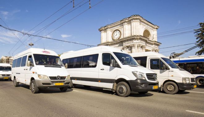 Transportatorii vor protesta în toată ţara până când Guvernul va veni cu soluţii de ieşire din criză - microbuzetransportatori-1647598234.jpg