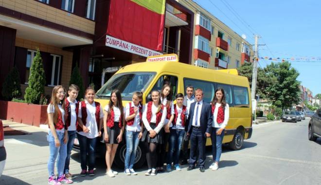 Microbuz nou pentru elevi, repartizat comunei Cumpăna - microbuznoucumpana-1432467362.jpg