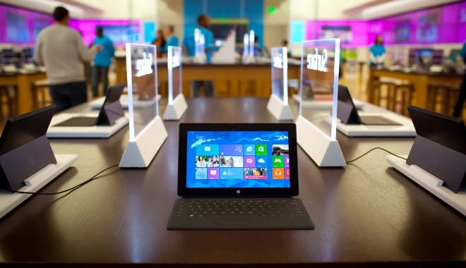 Fost director la Microsoft, condamnat la închisoare - microsoftstore100015179orig-1407671891.jpg
