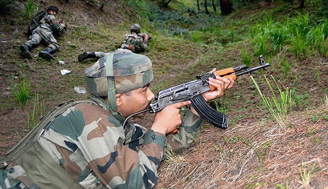 ATAC ARMAT la o bază militară: 17 morți - mid408075indian-1474201431.jpg