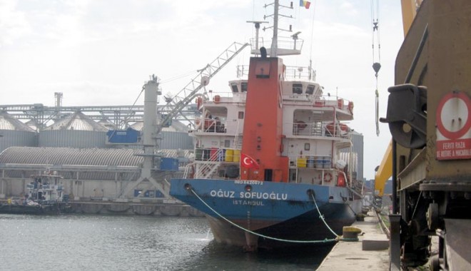 Midia salvează onoarea porturilor maritime românești - midiasalveazaonoarea-1400773391.jpg
