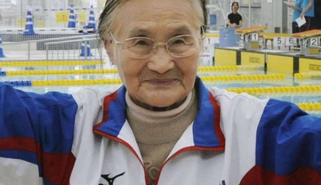 Record mondial la natație, la vârsta de 100 de ani! - mieko0604620539100-1428319519.jpg