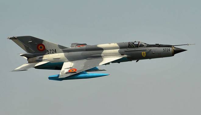 România, survolată de avioane militare - mig21lancerccropped-1430821908.jpg