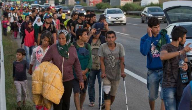 Austria, prima reacție în fața valului de refugiați din Ungaria - migranti32173200600-1441451305.jpg