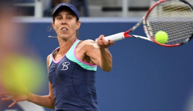 Tenis / Mihaela Buzărnescu s-a calificat în turul doi la Eastbourne - mihaelabuzrnescu-1529939407.jpg