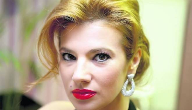 Mihaela Borcea: 