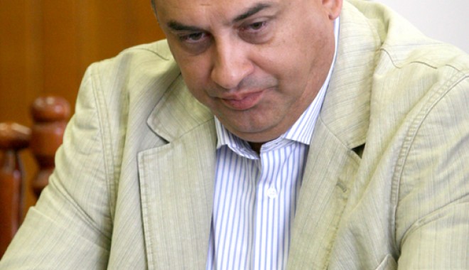 Claudiu Tusac are zilele numărate în fruntea Primăriei Mangalia - mihaiclaudiutusac3-1320868746.jpg