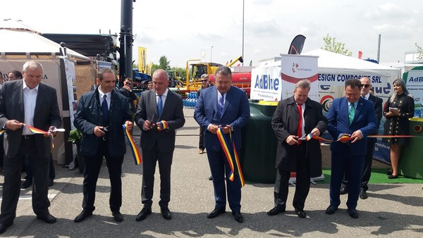 Mihai Daraban a deschis Târgul Agro Pitești - ediția 2019 - mihaidarabanadeschistargulagropi-1557426787.jpg