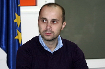 Ce crede Mihai Petre despre Ecaterina Andronescu - mihaipetre-1317637015.jpg