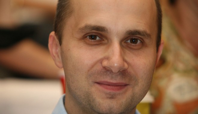 Mihai Petre sare în ajutorul prefectului Palaz - mihaipetre1322136141-1329143007.jpg