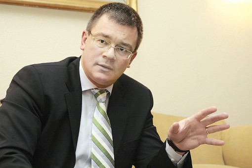 Fost prim ministru, invitat la Dezbaterile Șaguniste - mihairazvanungureanu-1362576786.jpg