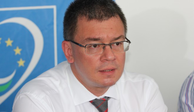 Alianța dreptei se încheagă cu dificultate din cauza orgoliilor - mihairazvanungureanu4-1347986269.jpg