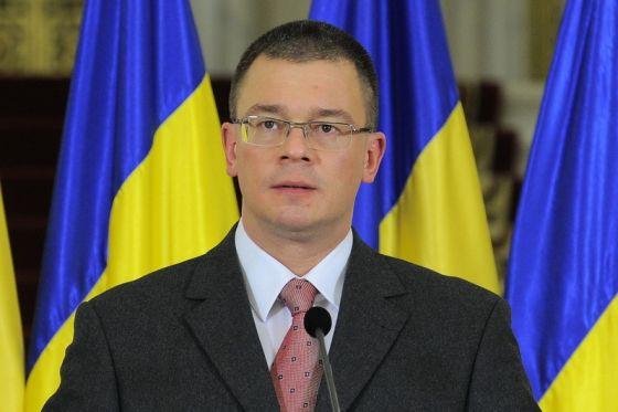 Ungureanu consideră că premierul și ministrul de Finanțe trebuie să fie audiați în Parlament pe tema bugetului - mihairazvanungureanufotopaginade-1350231090.jpg