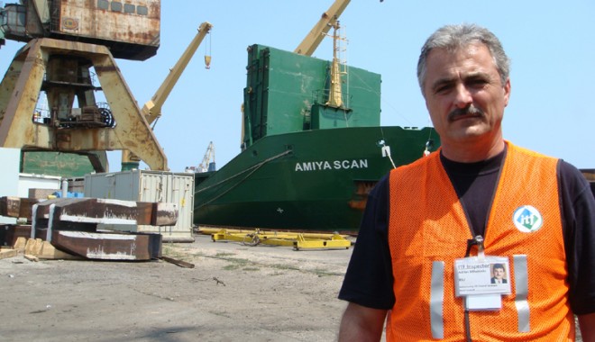 Contracte de muncă mai bune pentru navigatorii români - mihalcioiuadrianamiyascan-1331148355.jpg
