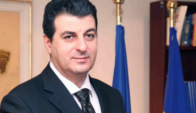Mihnea Motoc participă la summitul NATO - mihneamotoc-1461485297.jpg