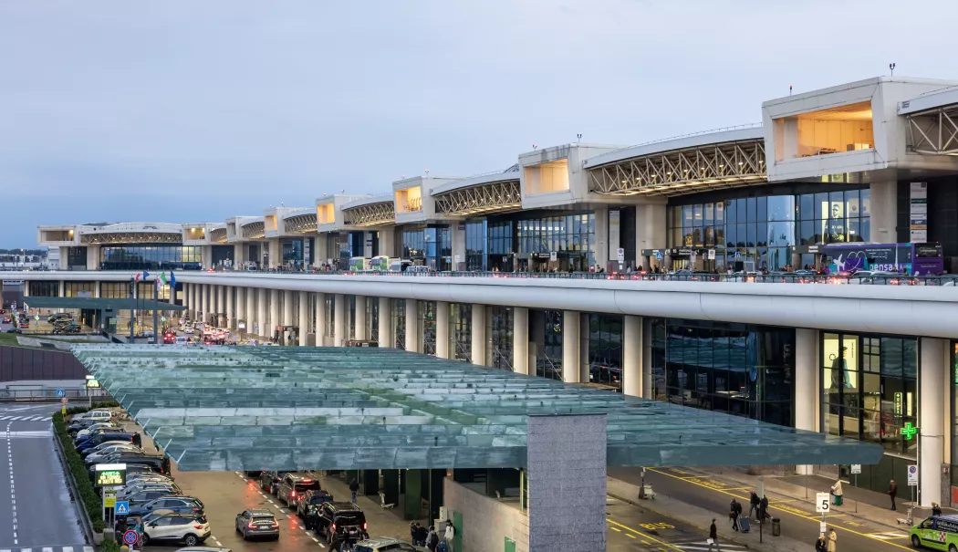 Haos pe aeroportul din Milano: zeci de pasageri blocați, unii au leșinat din cauza căldurii