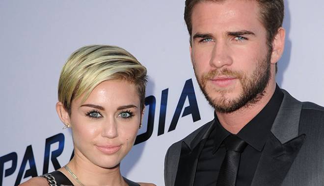 Miley Cyrus s-a logodit cu actorul australian Liam Hemsworth - mileycyrus-1453621168.jpg