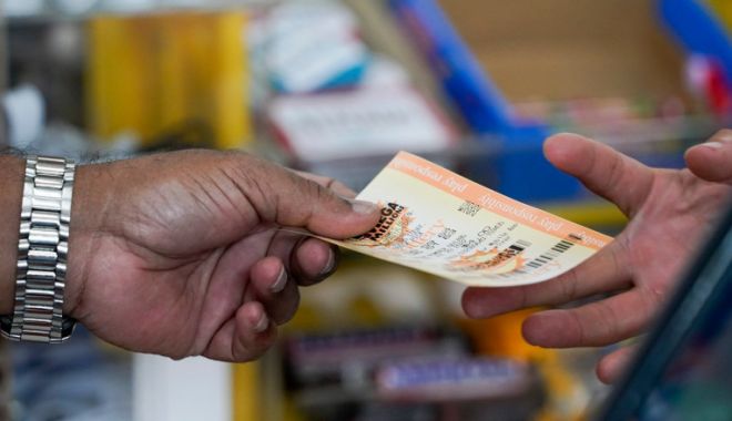 Premiu fabulos câștigat la loteria Mega Millions. Un american s-a trezit miliardar peste noapte - miliardarloto-1659278395.jpg