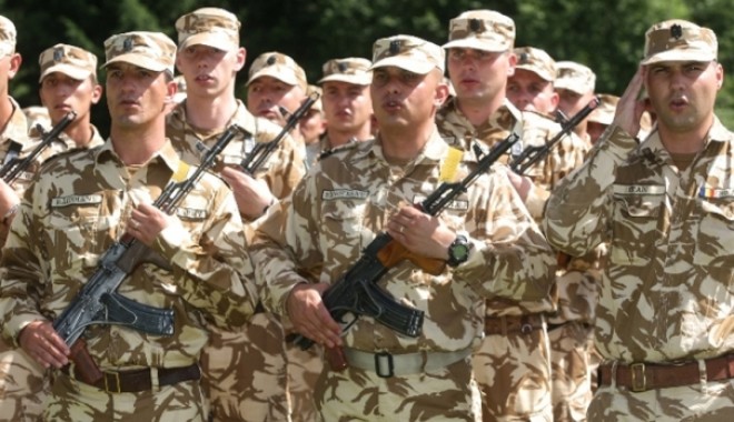 Apărarea alocă mai mulți bani pentru prime de asigurare, reclamă și publicitate - militari-1323276862.jpg
