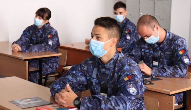 Elevii militari încep cursurile mai devreme - militari-1630246500.jpg