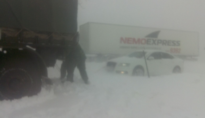 Operațiunile de salvare continuă în Constanța 