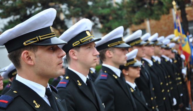 DEPUNEREA JURĂMÂNTULUI MILITAR, LA ACADEMIA NAVALĂ 