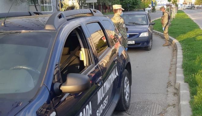 Militarii, în misiune pe străzi. Peste 430 de acțiuni în doar 24 de ore - militariiinmisiune-1587890110.jpg