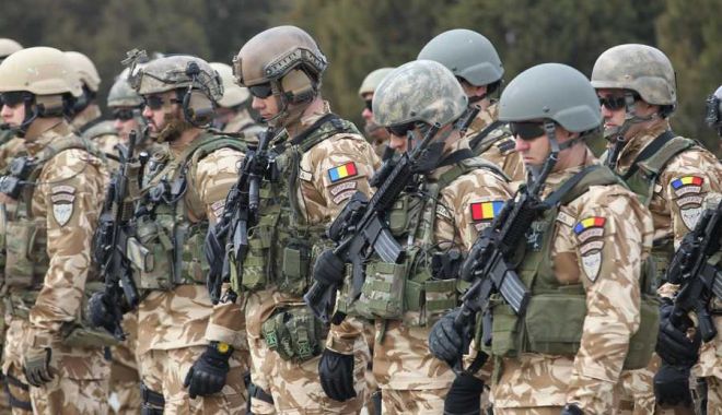 Armata a decis triplarea salariilor: Cum pot primi românii acești bani - militariromaniinafganistan150546-1525023422.jpg