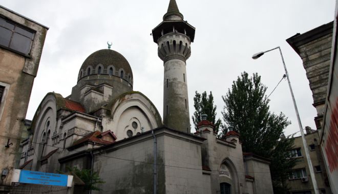 Musulmanii celebrează, în această seară, una dintre cele mai importante sărbători ale islamului