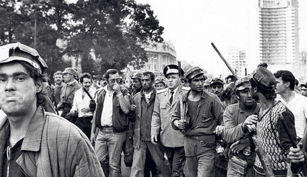Studenții marchează 35 de ani de la Mineriada din 13-15 iunie 1990 sub sloganul: „Nu am uitat!” - mineriada-1749814368.jpg
