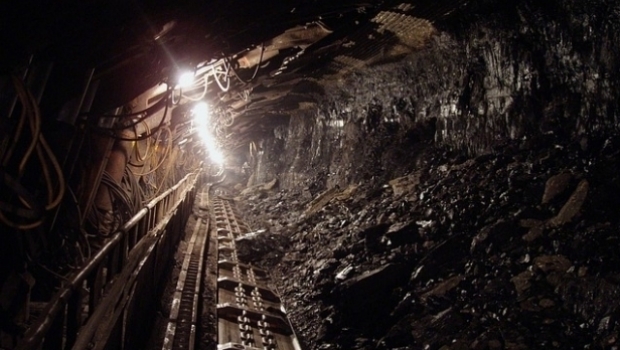 Unul dintre minerii care au murit la Lupeni, înmormântat chiar în ziua lui de naștere - mineriimorti43776900-1507457107.jpg
