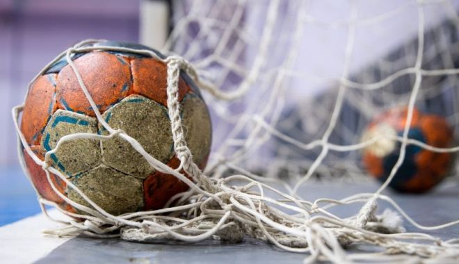 Campionatul European de handbal feminin: România a învins Spania! - mingehandbalshutterstockfoto850x-1668235998.jpg