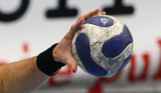 Handbal feminin: CSM Suceava, trei noi transferuri - mingehandbalsursasportbro-1406289552.jpg