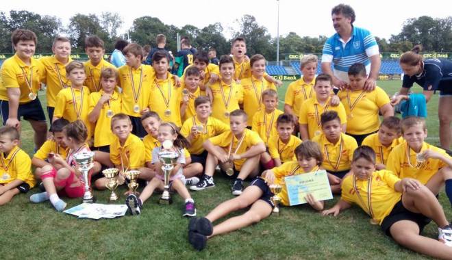 Rugby: CSO Ovidiu și ACS Victoria Cumpăna, campioane naționale - minirugby1-1441622448.jpg
