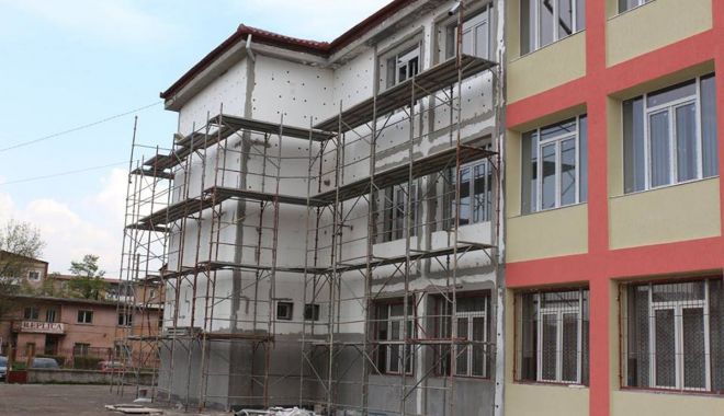 Ministerul Mediului vrea reabilitarea şcolilor şi grădiniţelor - ministerulmediuluivreareabilitar-1606666503.jpg