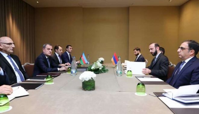 Miniştrii de Externe armean şi azer s-au întâlnit la Geneva - ministriiintalnire-1664802628.jpg