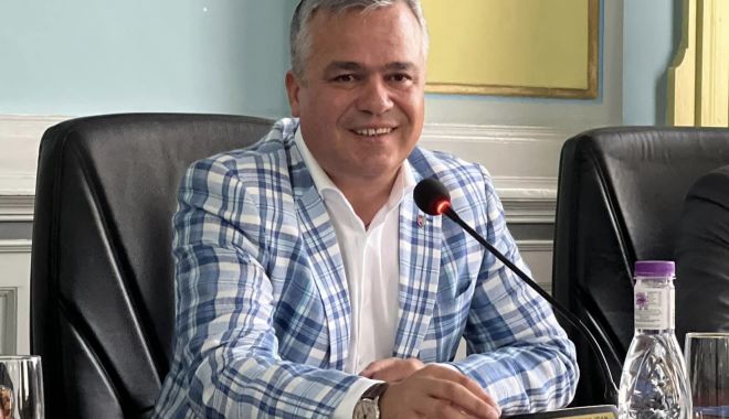 Ministrul Dezvoltării, Adrian Veştea, vrea să-i împace pe primari la prima rectificare - ministru-dezvoltare-1695043687.jpg
